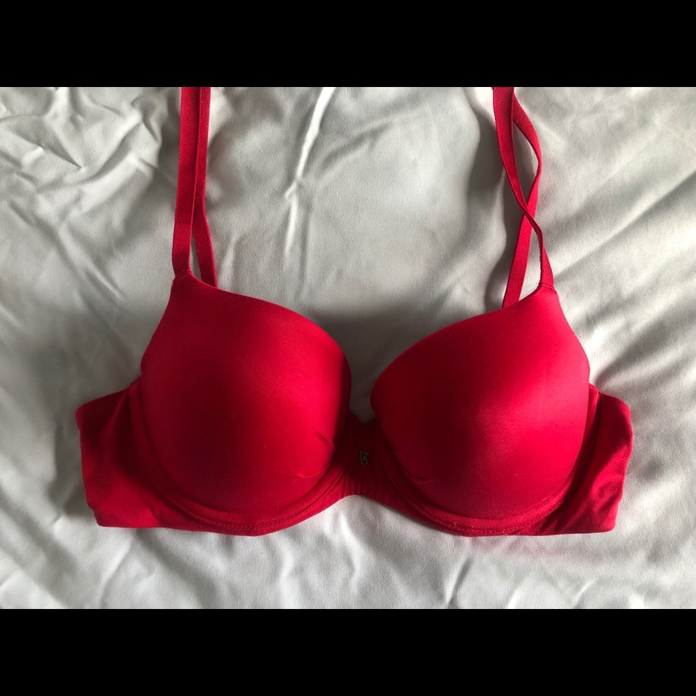 Red Fabulous bra by Victoria’s Secret